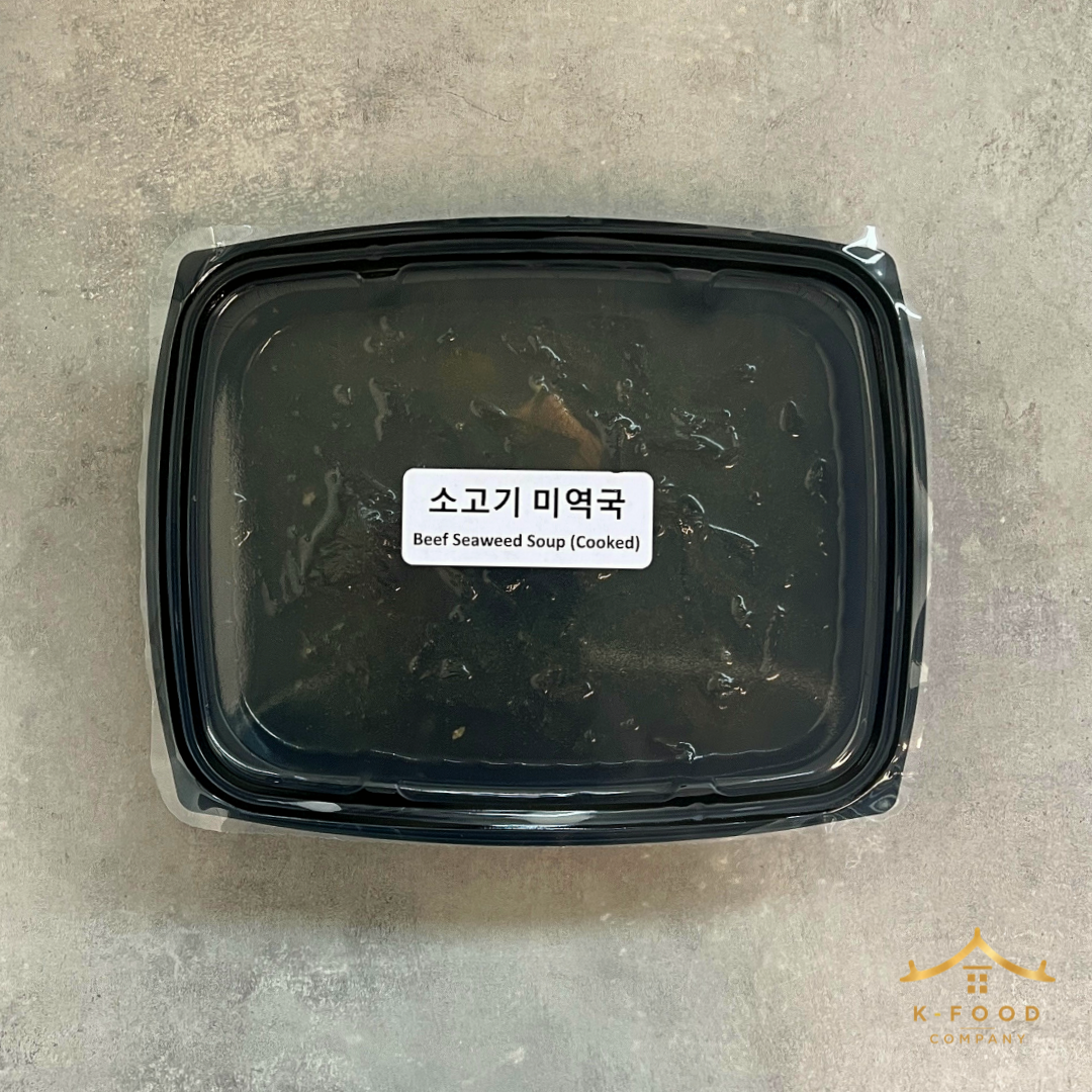 소고기 미역국 (완조리) Beef Seaweed Soup (Cooked)