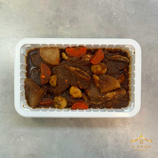 매운 소갈비찜 (완조리) Spicy Braised Beef Short Ribs (Cooked)