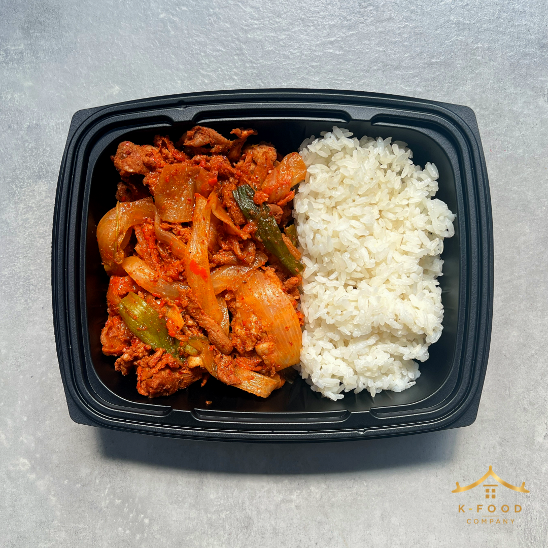 김치제육 덮밥 (완조리) Kimchi pork rice bowl (Cooked)