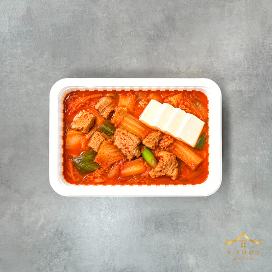 돼지고기 김치찌개 (완조리) 1인분 Pork Kimchi Stew (Cooked) Serves 1 Person