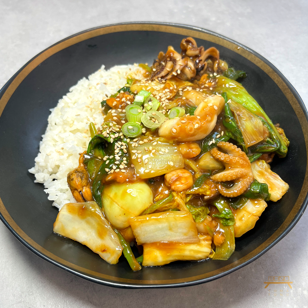 사천 해물덮밥 Szechuan Seafood Over Rice