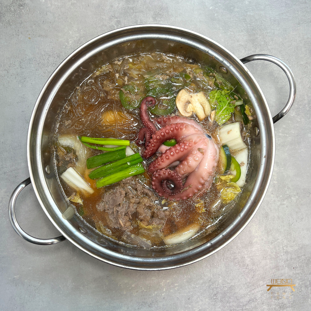 불낙전골 Bulgogi and Small Octopus Hot Pot